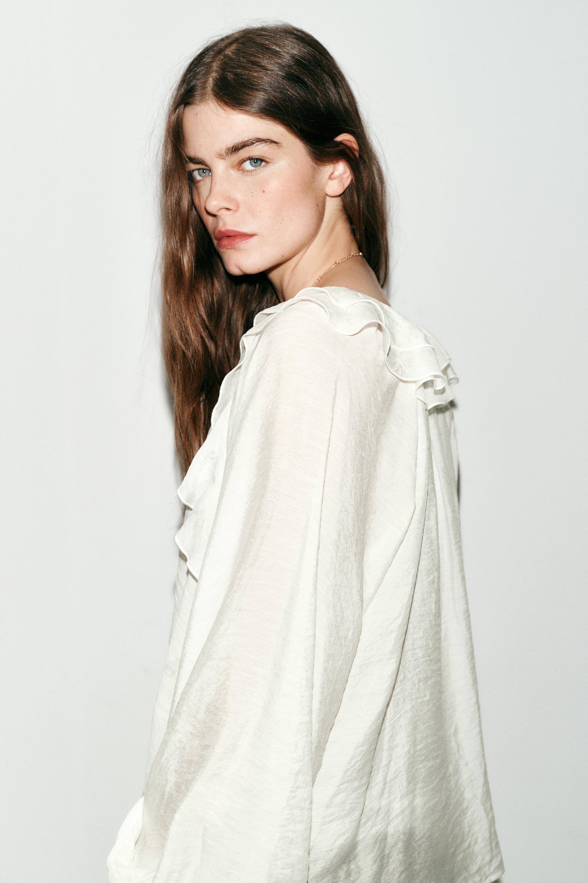 RUFFLED RUCHE BLOUSE